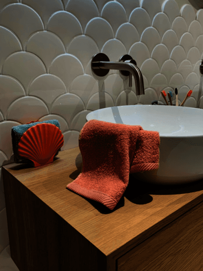 5 zomerse stylingtips voor de keuken en badkamer