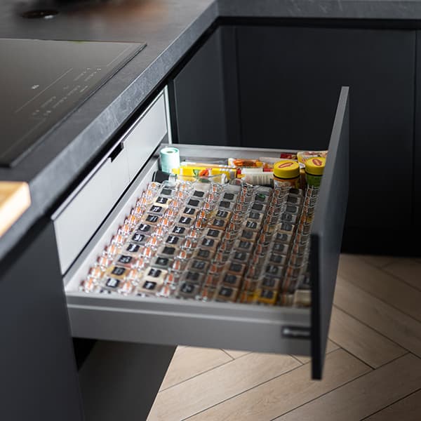 Opberglade in de keuken