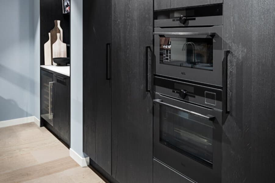 Matzwarte oven