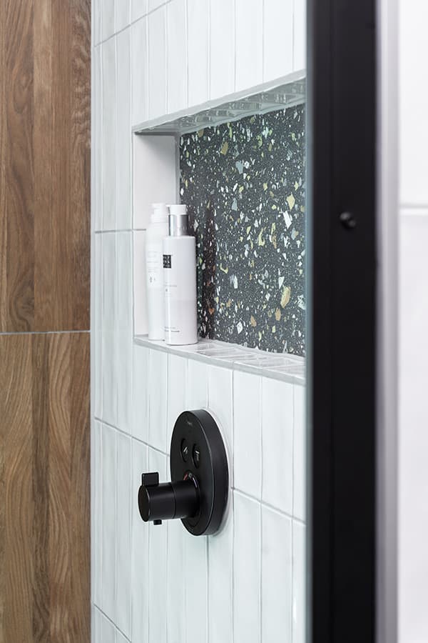 Tegelpatroon in de badkamer