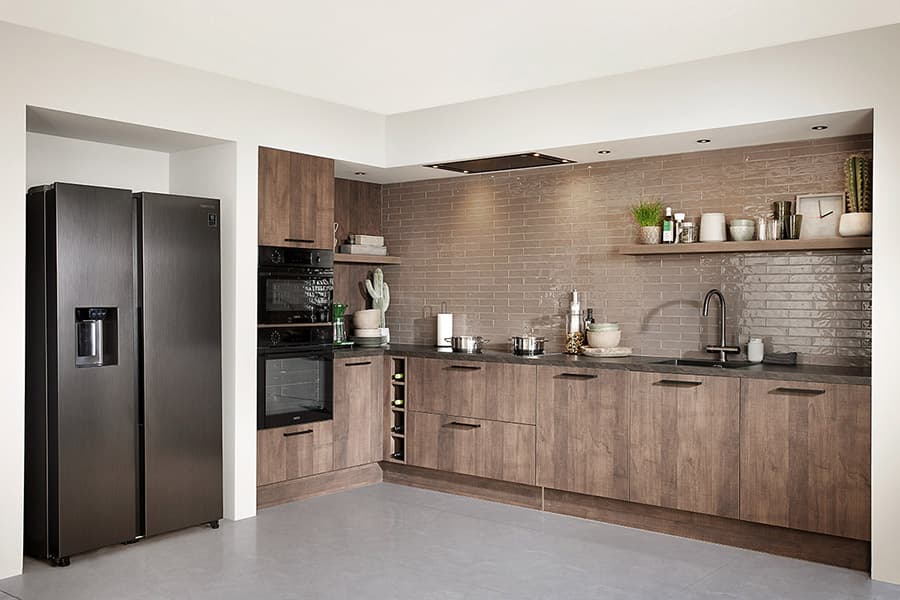 Industriële keuken met hout