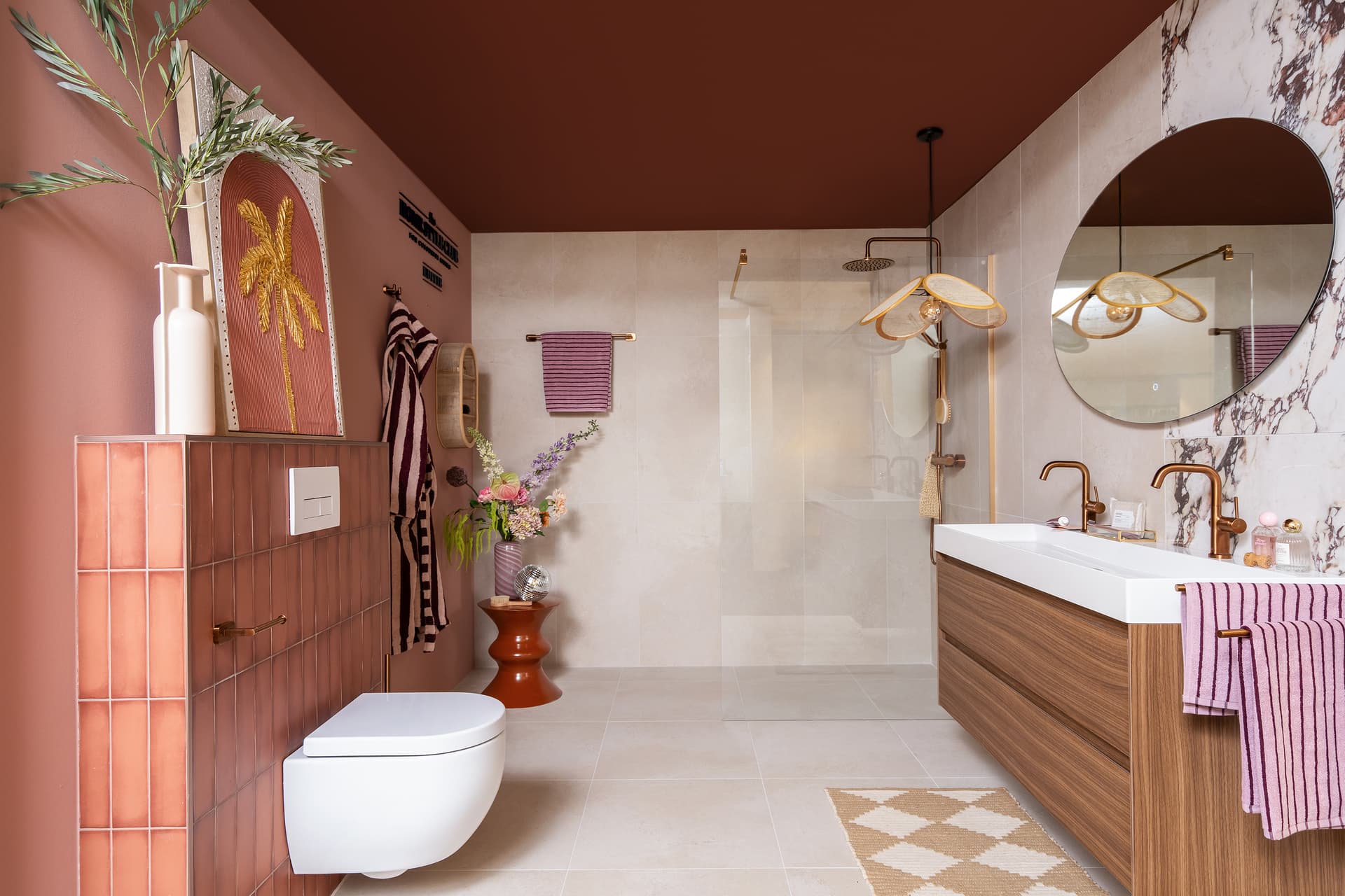 The-Home-Style-Club-badkamer-merlot-marble.jpg The Home Style Club x Brugman