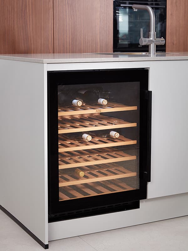 wijklimaatkast-2.jpg Wijnklimaatkast in de keuken